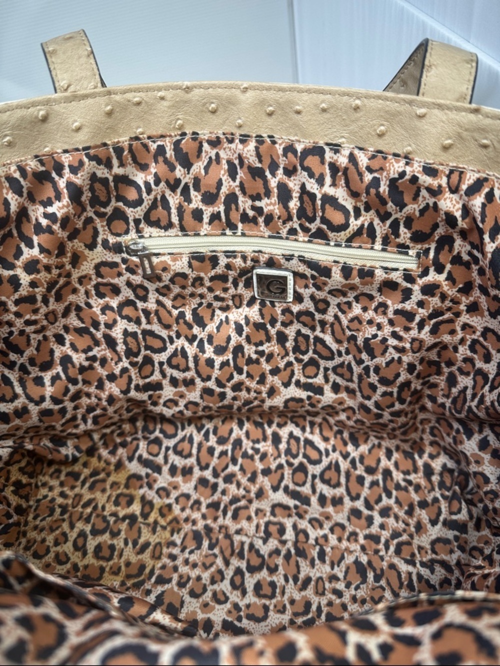 Guess tote - Picture 6 of 6